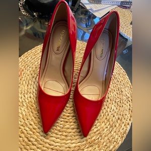 Never worn great condition heel size 4.5inches